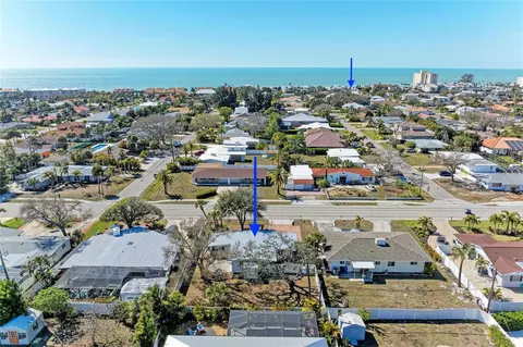 817 Harbor Dr S, Venice, FL 34285
