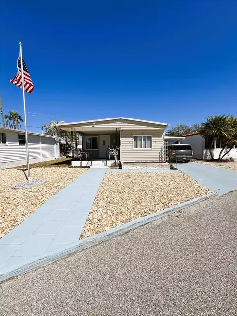 1609 Minnesota Ave, Bradenton, FL 34207