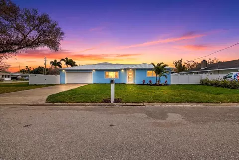 912 21st Ave W, Palmetto, FL 34221