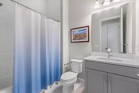 Bath - 8217 Liebton Pl, Parrish, FL 34219 photo 9 of 9