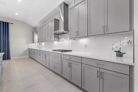Kitchen - 8217 Liebton Pl, Parrish, FL 34219 photo 4 of 6