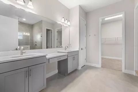 Bath - 8217 Liebton Pl, Parrish, FL 34219 photo 7 of 9