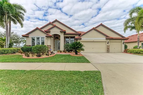Exterior - 302 Cockle Shell Loop, Apollo Beach, FL 33572 photo 8 of 17