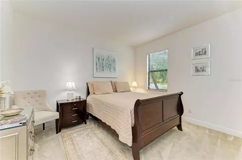 Bedroom - 302 Cockle Shell Loop, Apollo Beach, FL 33572 photo 4 of 9