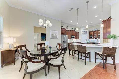 Dining - 302 Cockle Shell Loop, Apollo Beach, FL 33572 photo 5 of 7