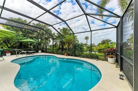 Exterior - 302 Cockle Shell Loop, Apollo Beach, FL 33572 photo 12 of 17