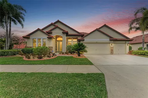 302 Cockle Shell Loop, Apollo Beach, FL 33572