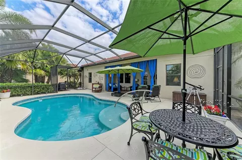 Exterior - 302 Cockle Shell Loop, Apollo Beach, FL 33572 photo 5 of 17
