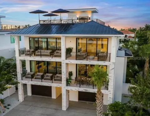 155 Tyler Dr, Sarasota, FL 34236