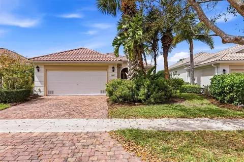 5894 Benevento Dr, Sarasota, FL 34238