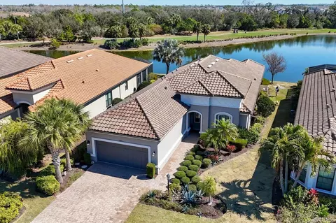 13321 Sorrento Way, Bradenton, FL 34211