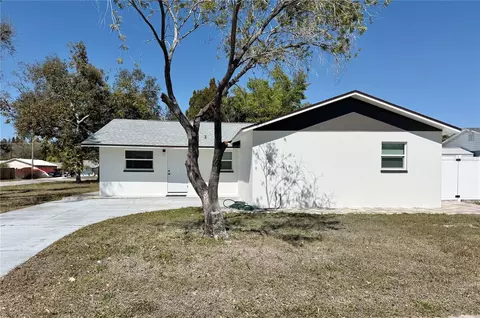 715 65th Avenue Dr W, Bradenton, FL 34207