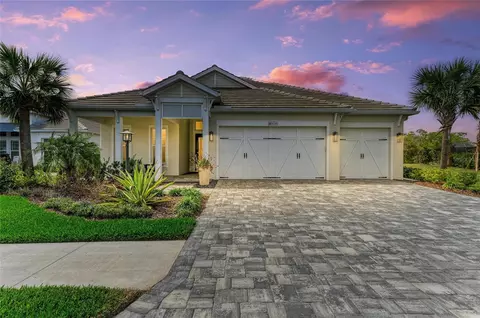 8048 Waterbend Trl, Sarasota, FL 34240