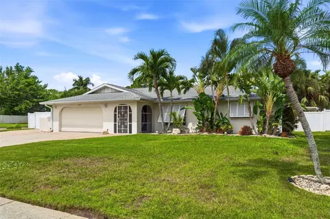 2008 39th St W, Bradenton, FL 34205