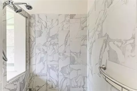 Bath - 7604 52nd Ter E, Bradenton, FL 34203 photo 3 of 7