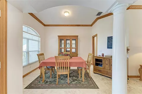 Dining - 7604 52nd Ter E, Bradenton, FL 34203 photo 2 of 5