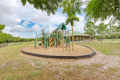 View/Area - 7604 52nd Ter E, Bradenton, FL 34203 photo 6 of 7
