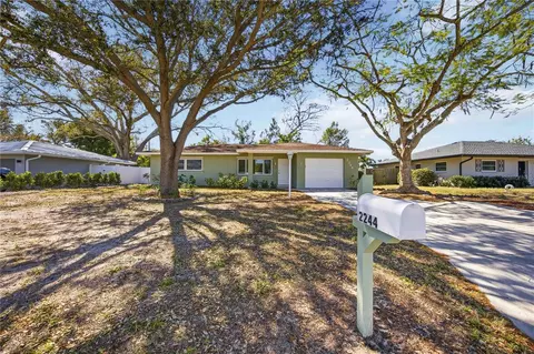 2244 Sunnyside Pl, Sarasota, FL 34239