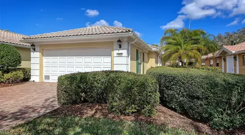 5926 Benevento Dr, Sarasota, FL 34238