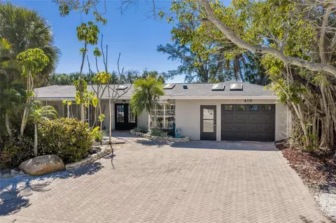 Exterior - 419 Clark Dr, Holmes Beach, FL 34217 photo 2 of 17