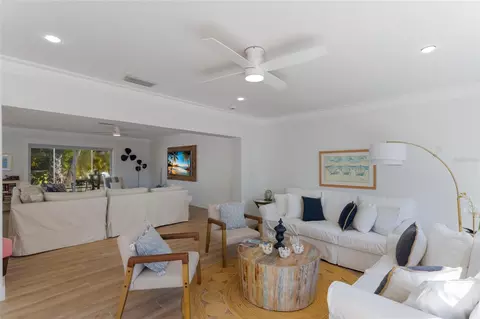 Living - 419 Clark Dr, Holmes Beach, FL 34217 photo 5 of 7