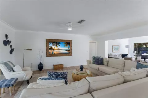 Living - 419 Clark Dr, Holmes Beach, FL 34217 photo 2 of 7