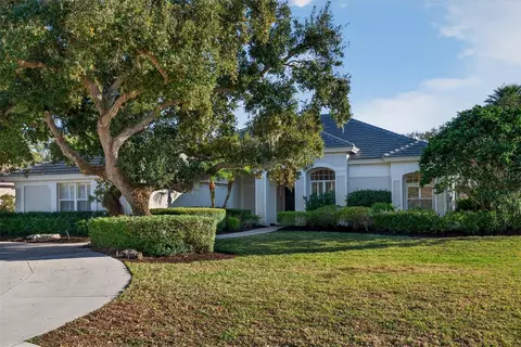 2571 Dick Wilson Dr, Sarasota, FL 34240