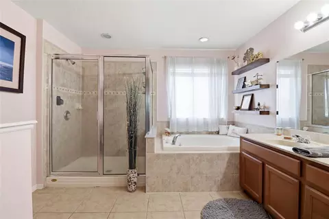 Bath - 3907 91st Ave E, Parrish, FL 34219 photo 2 of 3