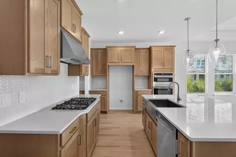 Kitchen - 10839 Eclipse St, Sarasota, FL 34241 photo 2 of 5