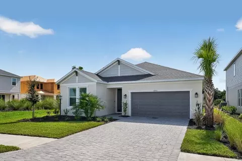 Exterior - 10839 Eclipse St, Sarasota, FL 34241 photo 6 of 13