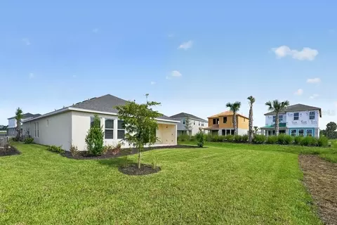 Exterior - 10839 Eclipse St, Sarasota, FL 34241 photo 2 of 13