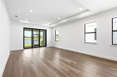 Living - 5854 Windbreak Ct, Apollo Beach, FL 33572 photo 4 of 5