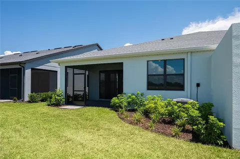 Exterior - 5854 Windbreak Ct, Apollo Beach, FL 33572 photo 5 of 8