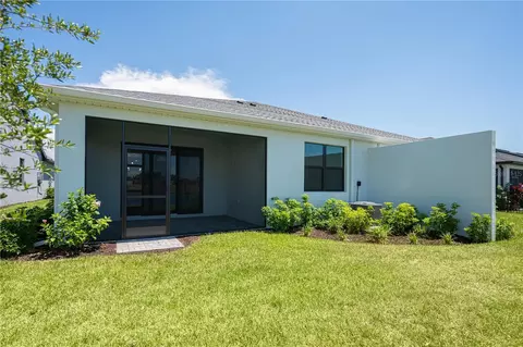 Exterior - 5854 Windbreak Ct, Apollo Beach, FL 33572 photo 7 of 8