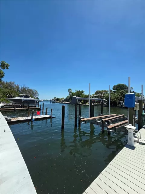 10215 Manatee Ave W #1, Bradenton, FL 34209