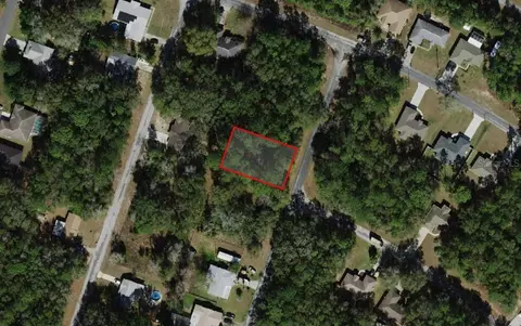 9826 N Jourden Dr, Citrus Springs, FL 34434