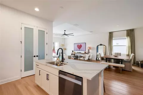 Kitchen - 4238 Sea Marsh Pl, Parrish, FL 34219 photo 5 of 5