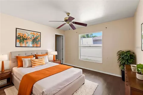 Bedroom - 6524 67th Ct E, Bradenton, FL 34203 photo 3 of 4