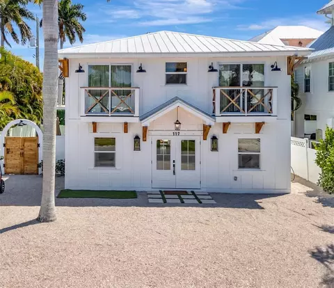 117 81st St, Holmes Beach, FL 34217