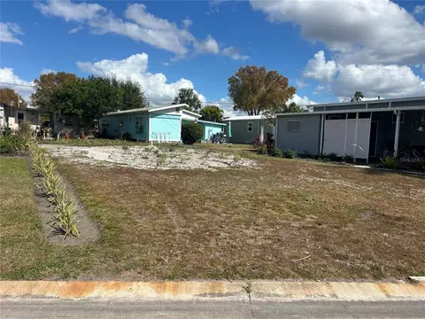 5254 Pebble Beach Ave, Sarasota, FL 34234