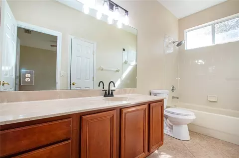 Bath - 18048 Java Isle Dr, Tampa, FL 33647 photo 9 of 11