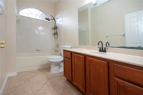 Bath - 18048 Java Isle Dr, Tampa, FL 33647 photo 8 of 11