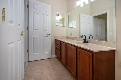 Bath - 18048 Java Isle Dr, Tampa, FL 33647 photo 11 of 11