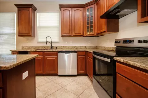 Kitchen - 18048 Java Isle Dr, Tampa, FL 33647 photo 2 of 8