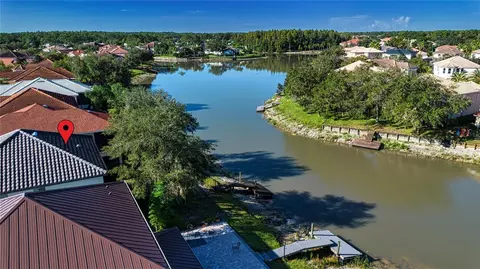 View/Area - 18048 Java Isle Dr, Tampa, FL 33647 photo 5 of 9