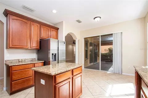 Kitchen - 18048 Java Isle Dr, Tampa, FL 33647 photo 5 of 8