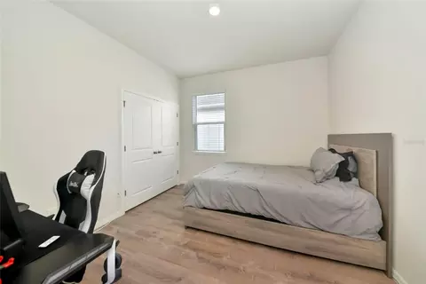 Bedroom - 627 160th St E, Bradenton, FL 34212 photo 5 of 12