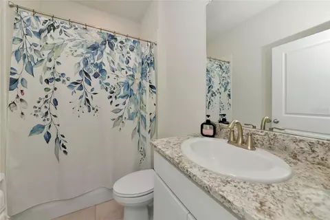 Bath - 627 160th St E, Bradenton, FL 34212 photo 3 of 4