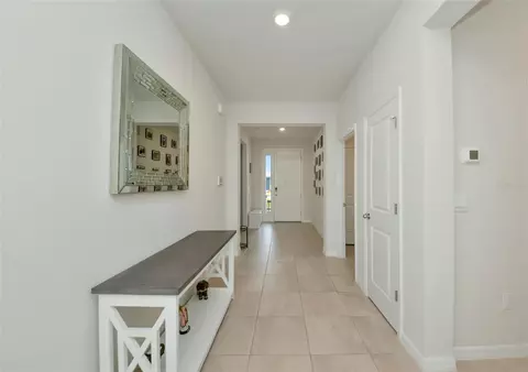 Entry Way - 627 160th St E, Bradenton, FL 34212 photo 2 of 3
