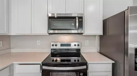 Kitchen - 17906 Wheat Stack Ct, Parrish, FL 34219 photo 3 of 3